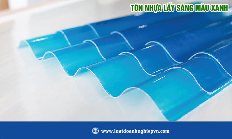 Tôn nhựa lấy sáng màu xanh 